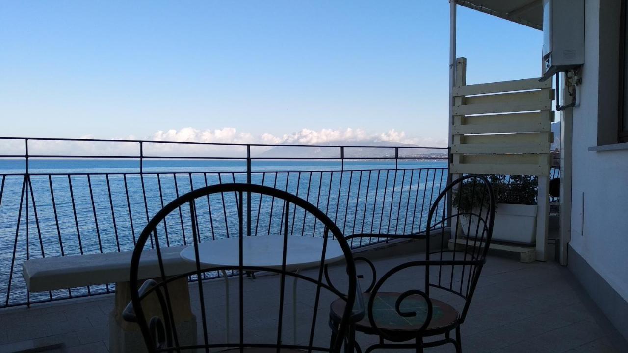 Nereidi Bed & Breakfast ซานตาฟลาวิอา ภายนอก รูปภาพ