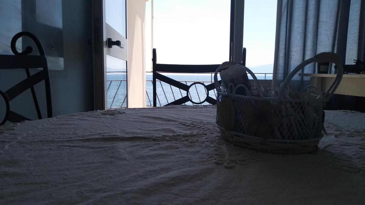 Nereidi Bed & Breakfast ซานตาฟลาวิอา ภายนอก รูปภาพ