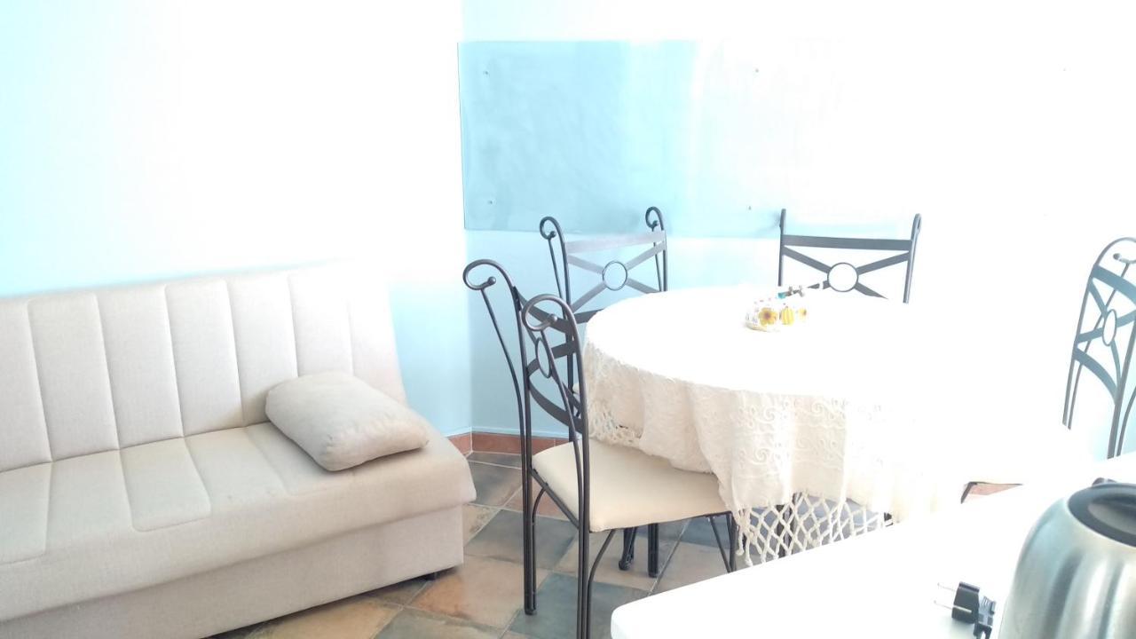 Nereidi Bed & Breakfast ซานตาฟลาวิอา ภายนอก รูปภาพ